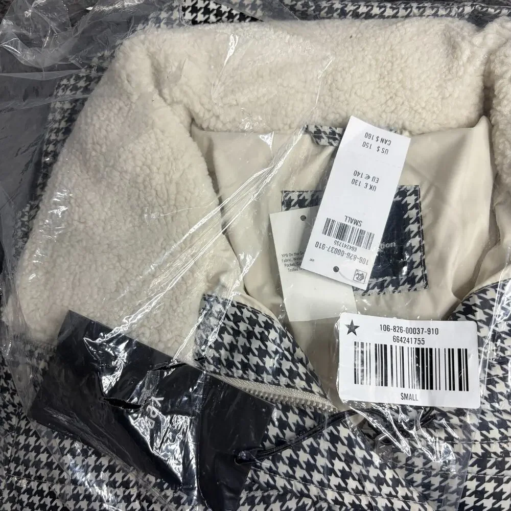 Abercrombie and Fitch Houndstooth Puffer size Small NWT